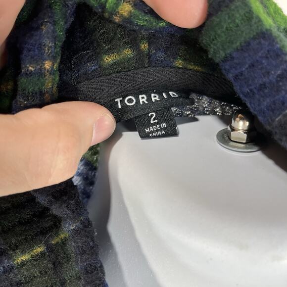 Torrid Women’s Brushed Waffle Cowl Top Size 2 Plaid Green Blue Pullover - Picture 5 of 11